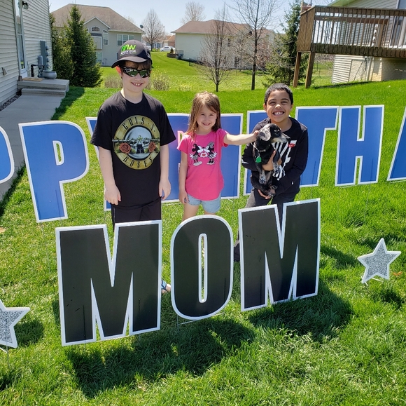 Meet your Posher, Cyndee - Picture 2 of 2